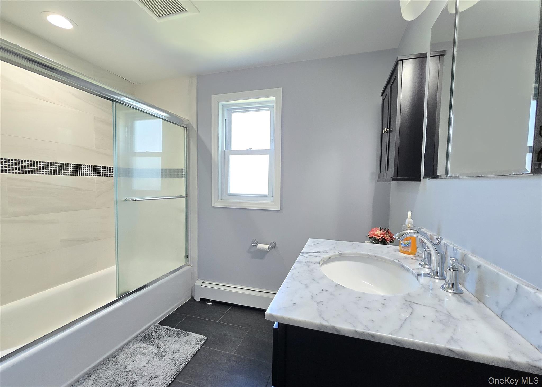 #17 photo, 945 Benedict Street, サフォーク郡 Bohemia , NY 11716