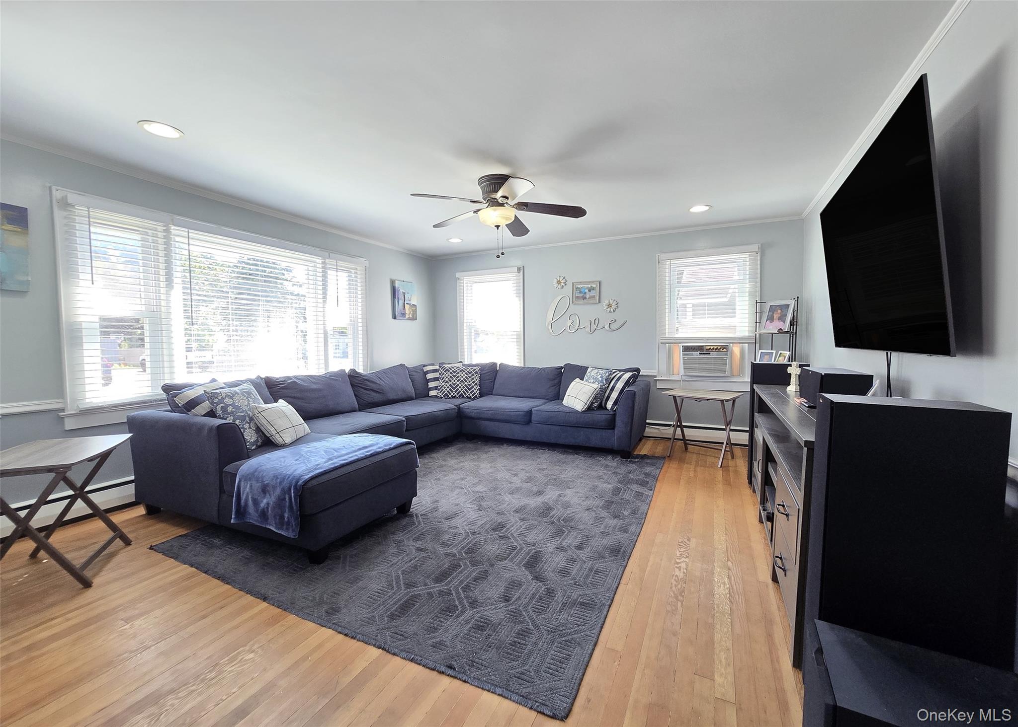 #6 photo, 945 Benedict Street, サフォーク郡 Bohemia , NY 11716