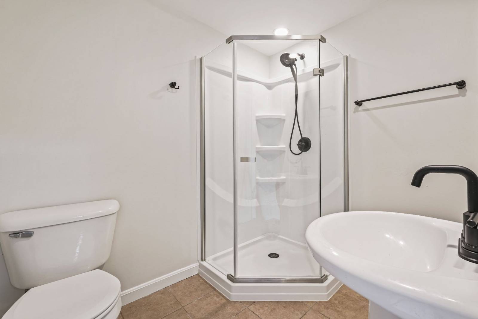 #10 photo, 42 Saratoga Ave, #1E, Mechanicville , NY 12118