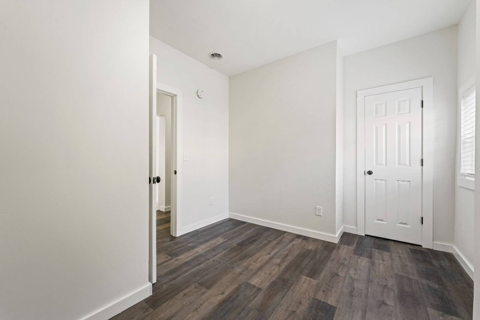 #15 photo, 42 Saratoga Ave, #1E, Mechanicville , NY 12118