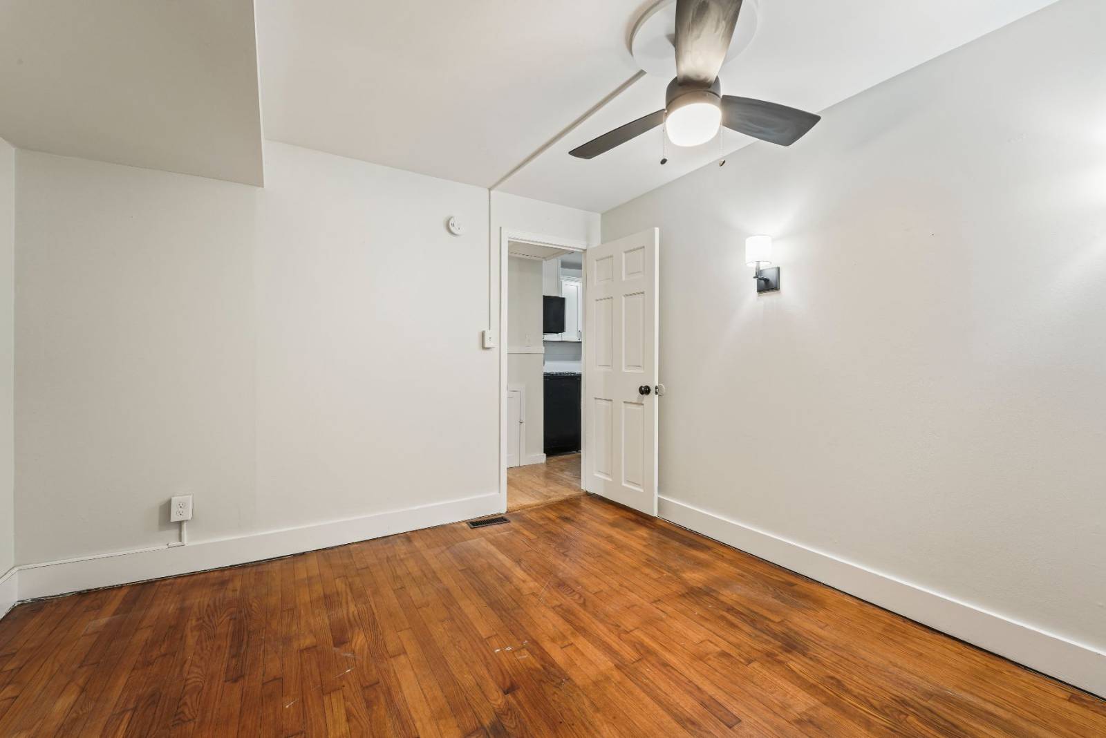 #14 photo, 42 Saratoga Ave, #1W, Mechanicville , NY 12118