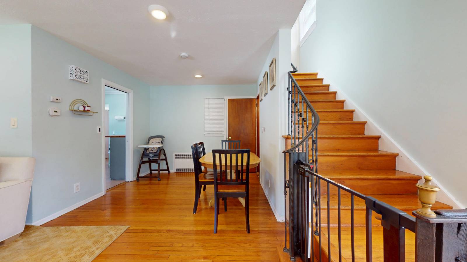 #12 photo, 40 Wagner Ave, ナッソー郡 Roosevelt , NY 11575