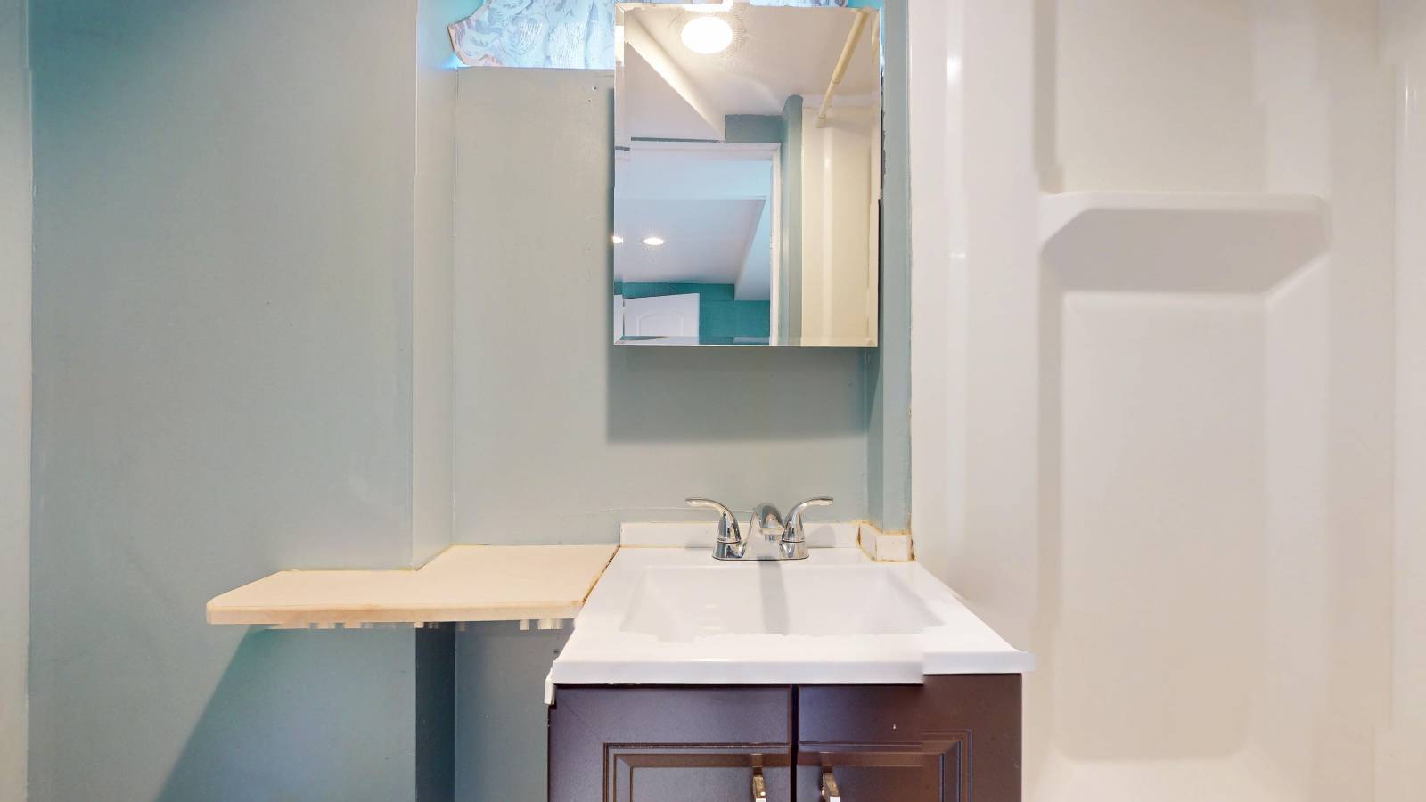 #28 photo, 40 Wagner Ave, ナッソー郡 Roosevelt , NY 11575