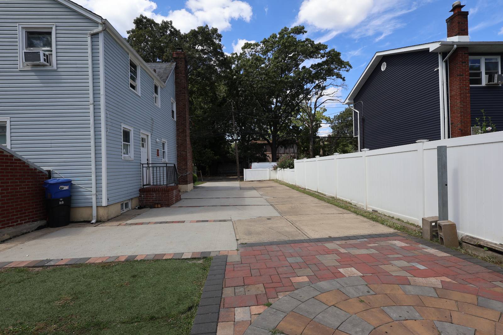 #31 photo, 40 Wagner Ave, ナッソー郡 Roosevelt , NY 11575