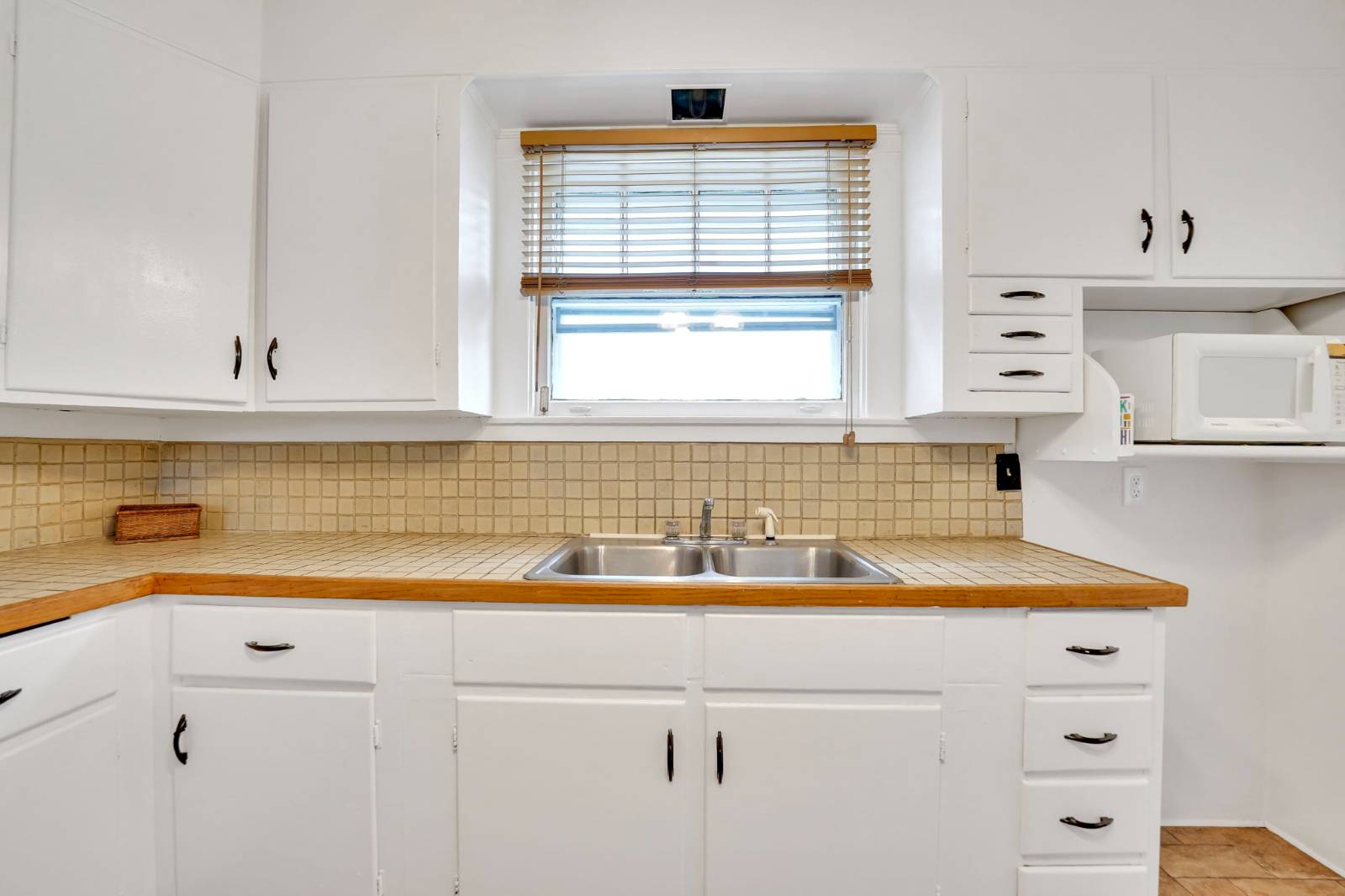 #23 photo, 63 Princeton Blvd, Tonawanda , NY 14217