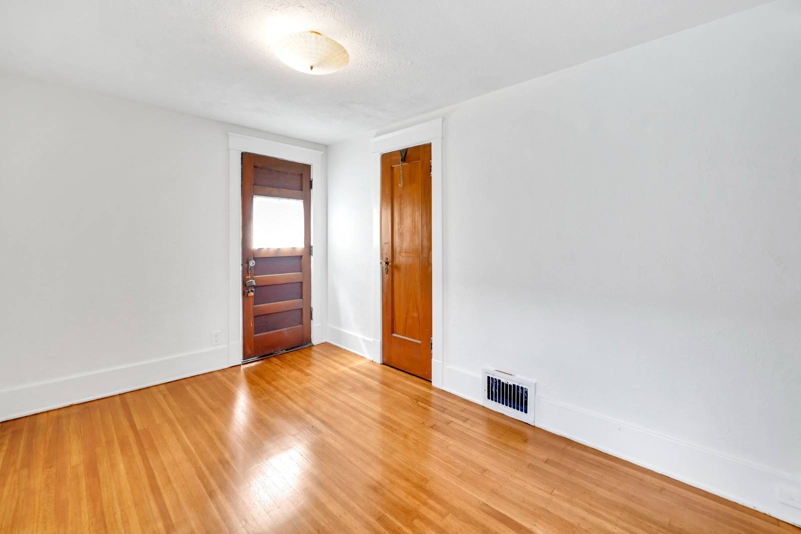 #30 photo, 63 Princeton Blvd, Tonawanda , NY 14217