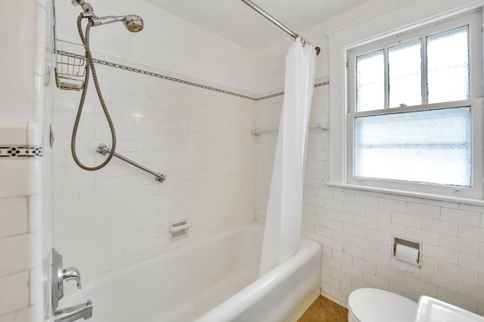 #42 photo, 63 Princeton Blvd, Tonawanda , NY 14217