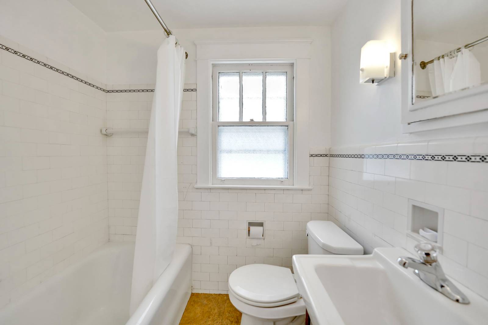 #43 photo, 63 Princeton Blvd, Tonawanda , NY 14217