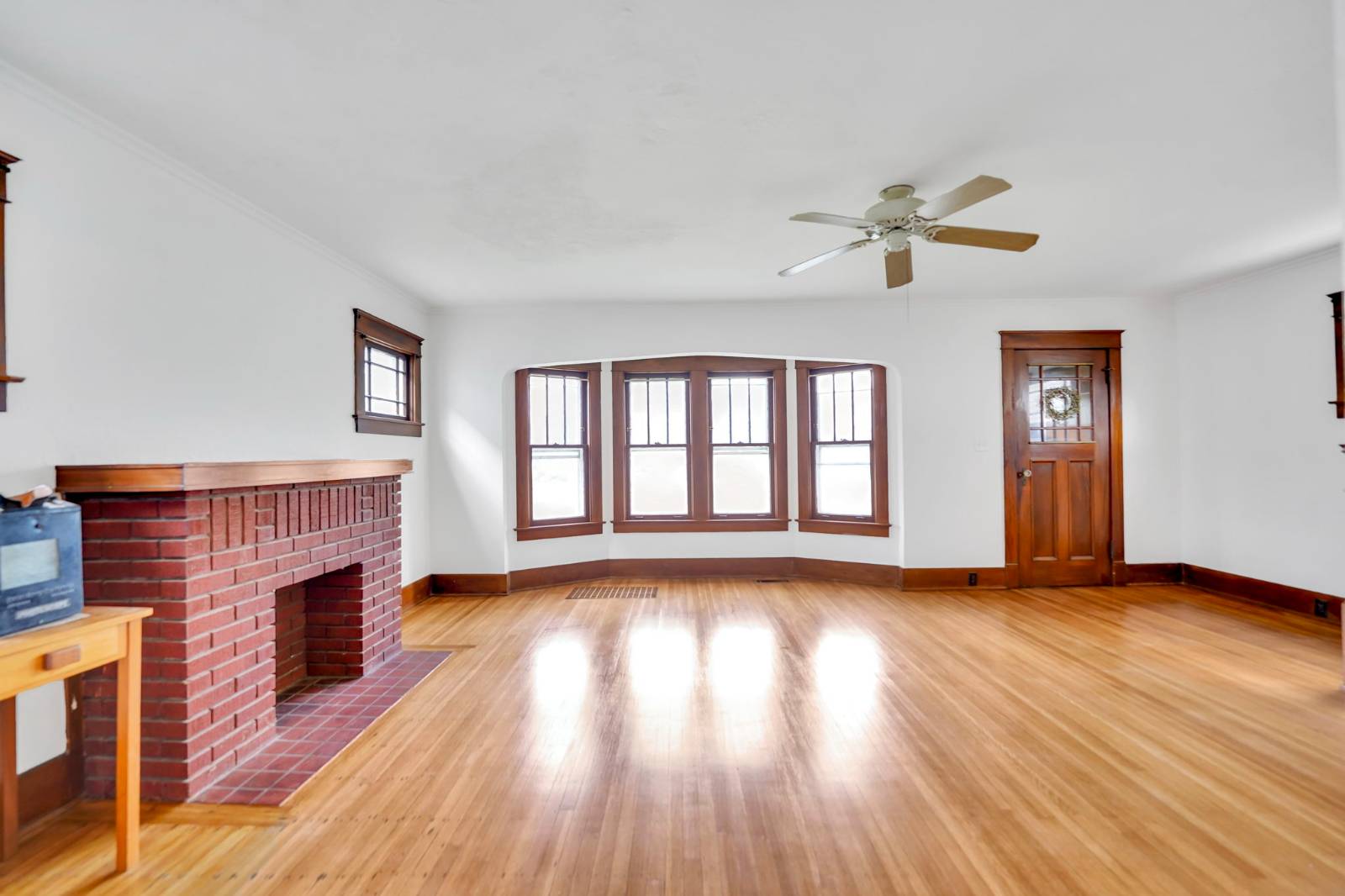 #8 photo, 63 Princeton Blvd, Tonawanda , NY 14217