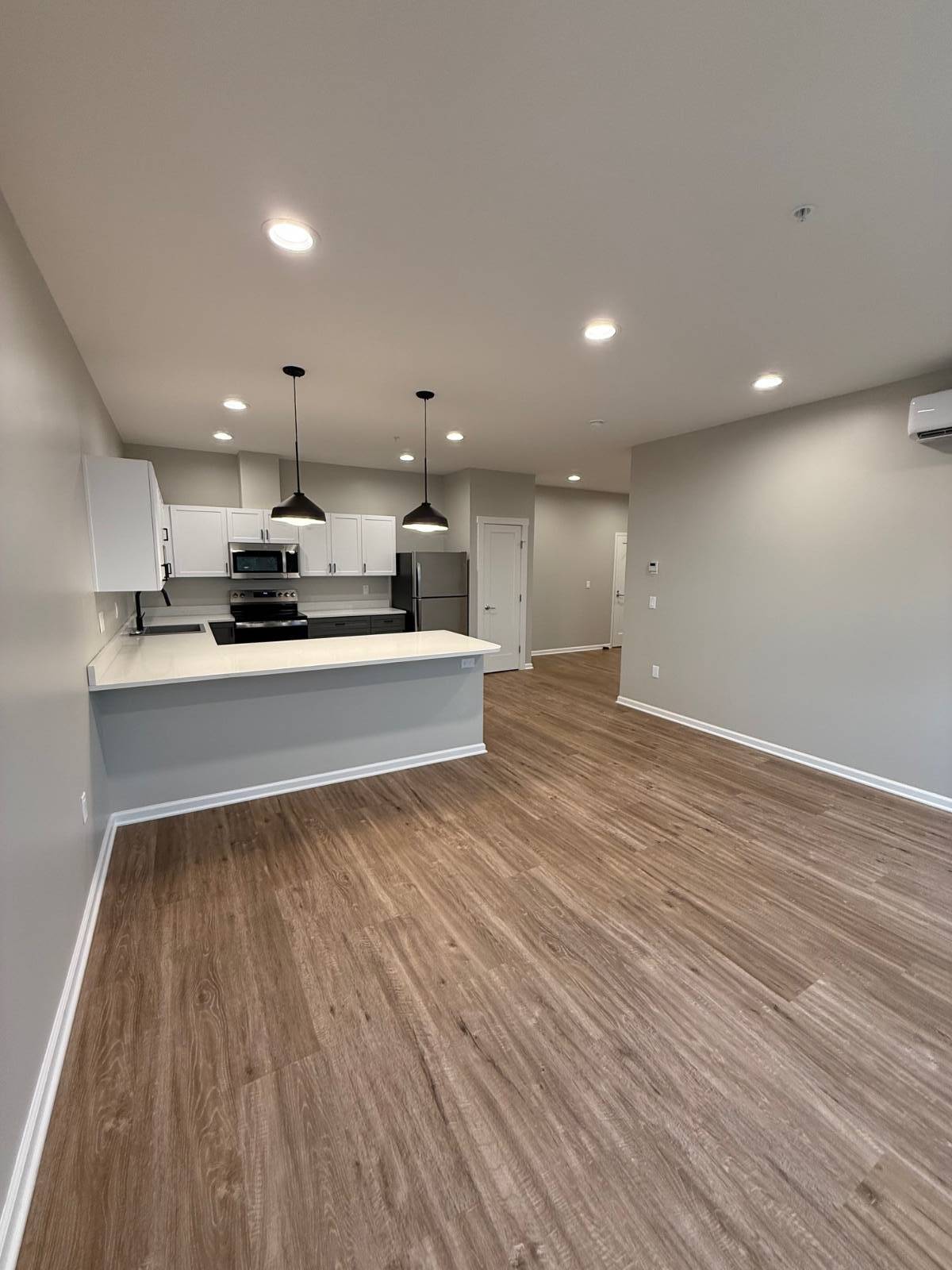 #5 photo, 214 Kinne St, #208, East Syracuse , NY 13057