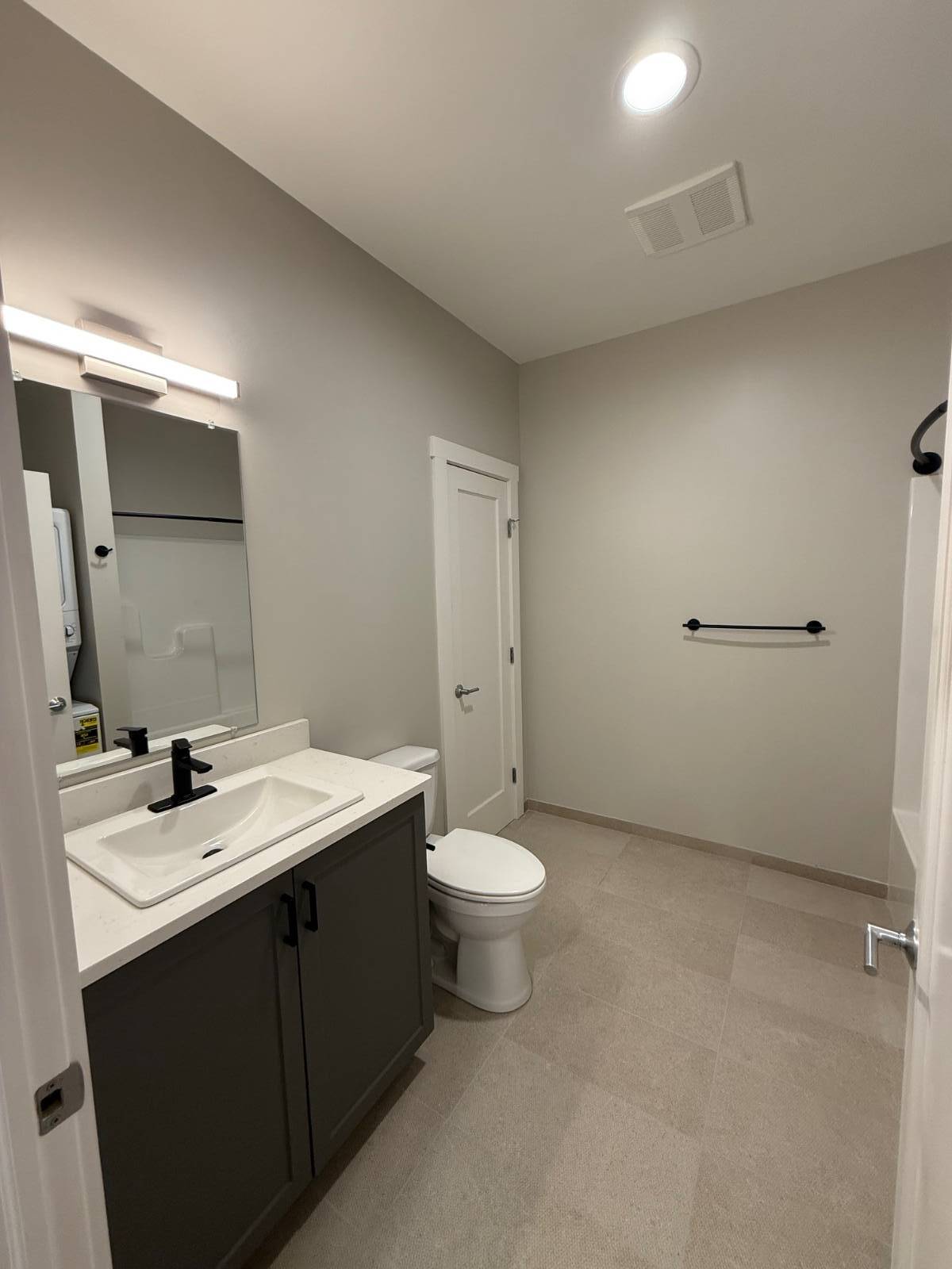 #5 photo, 214 Kinne St, #209, East Syracuse , NY 13057