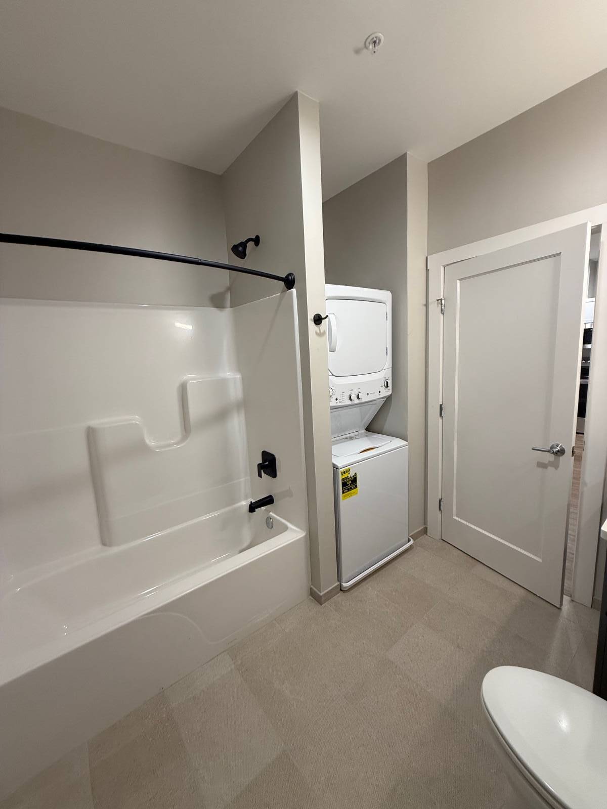 #6 photo, 214 Kinne St, #209, East Syracuse , NY 13057