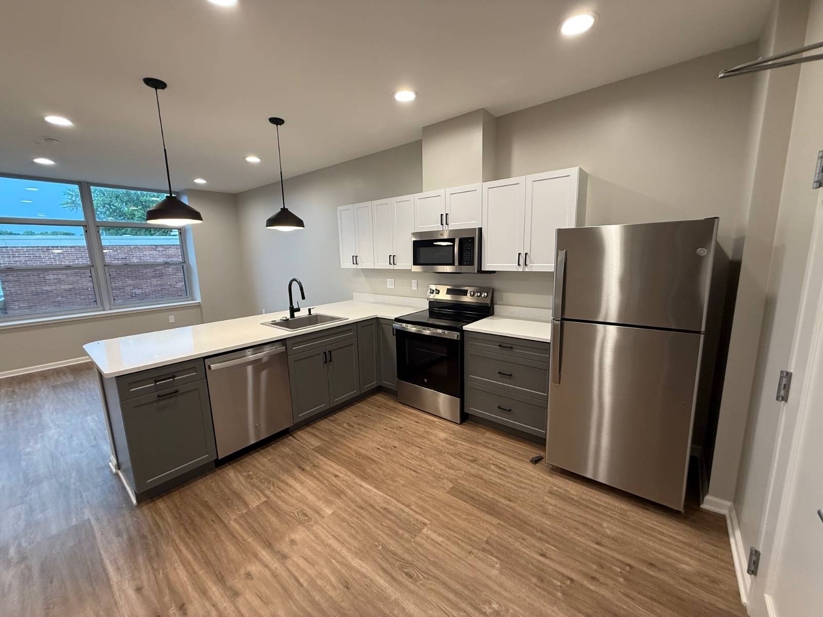 #1 photo, 214 Kinne St, #210, East Syracuse , NY 13057