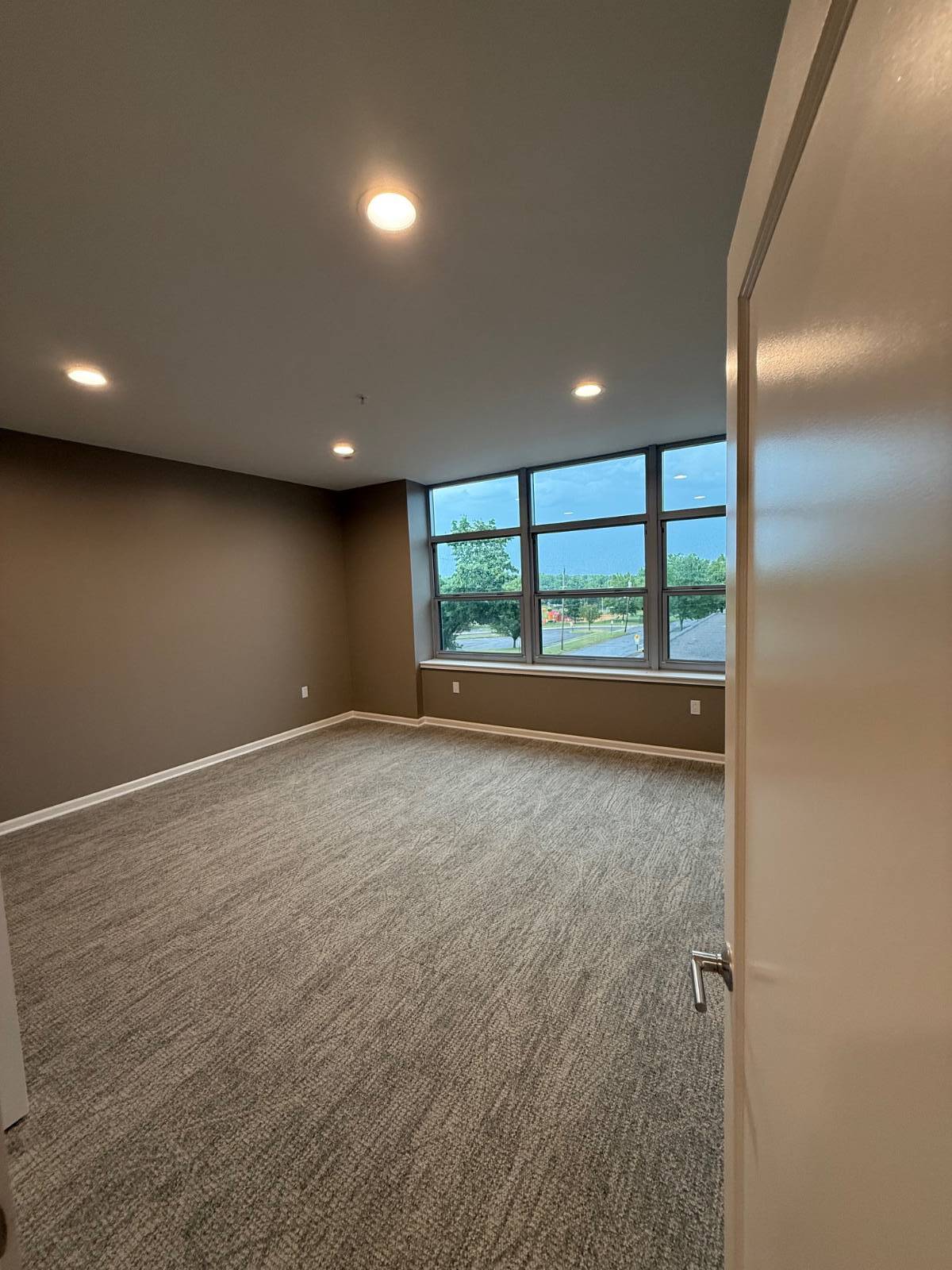 #10 photo, 214 Kinne St, #210, East Syracuse , NY 13057