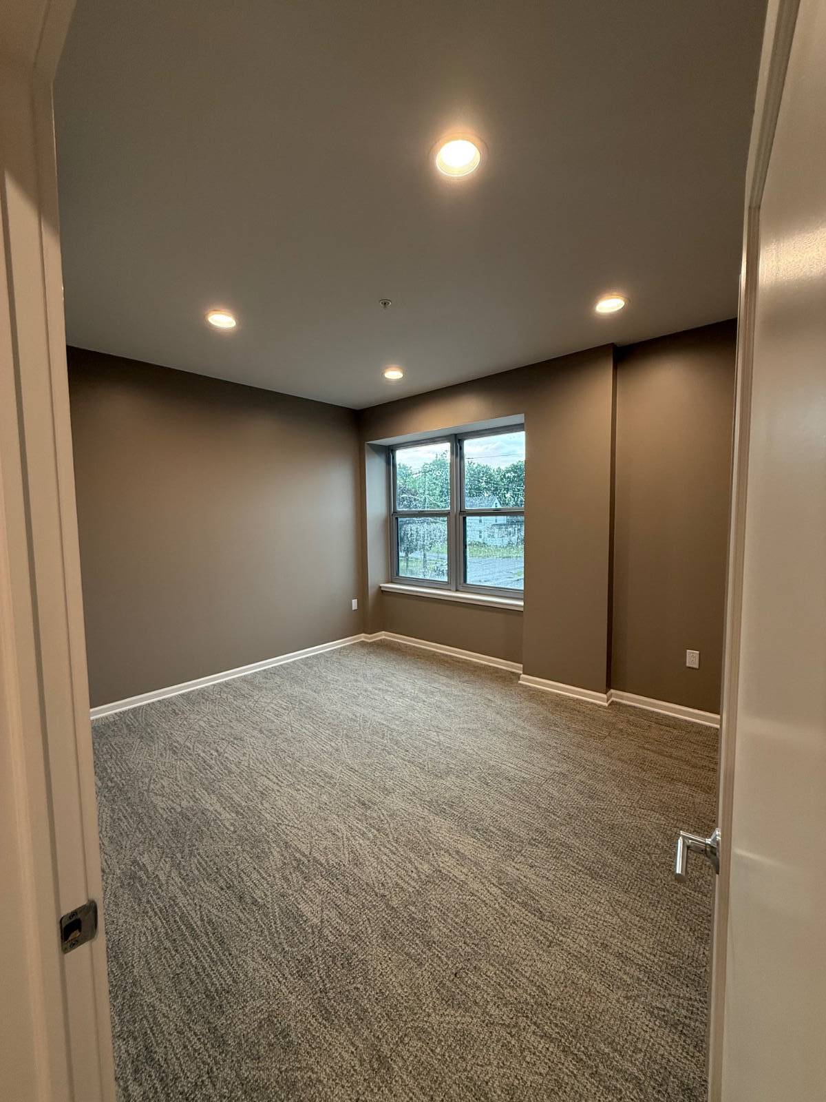 #8 photo, 214 Kinne St, #210, East Syracuse , NY 13057