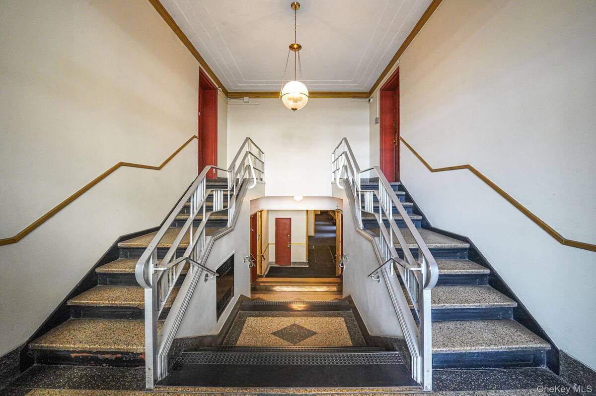 #5 photo, 860 Grand Concourse, #2R, Concourse Village , NY 10451