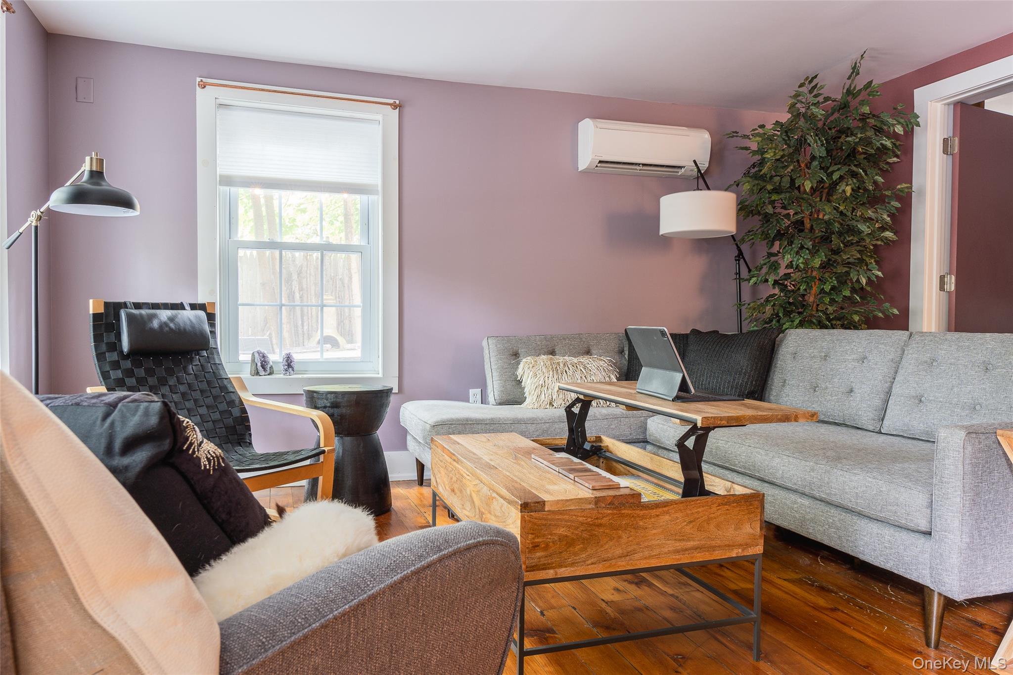 #7 photo, 403 W Saugerties Road, Saugerties , NY 12477