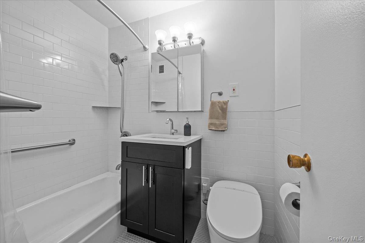 #18 photo, 555 Kappock Street, Bronx , NY 10463