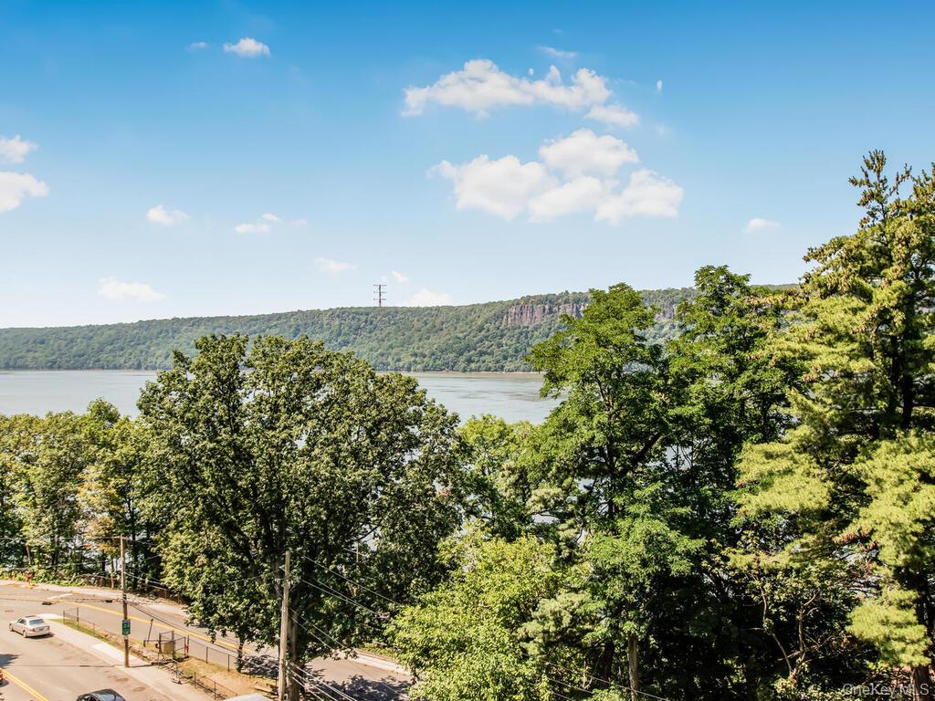 #1 photo, 1020 Warburton Avenue, Yonkers , NY 10701