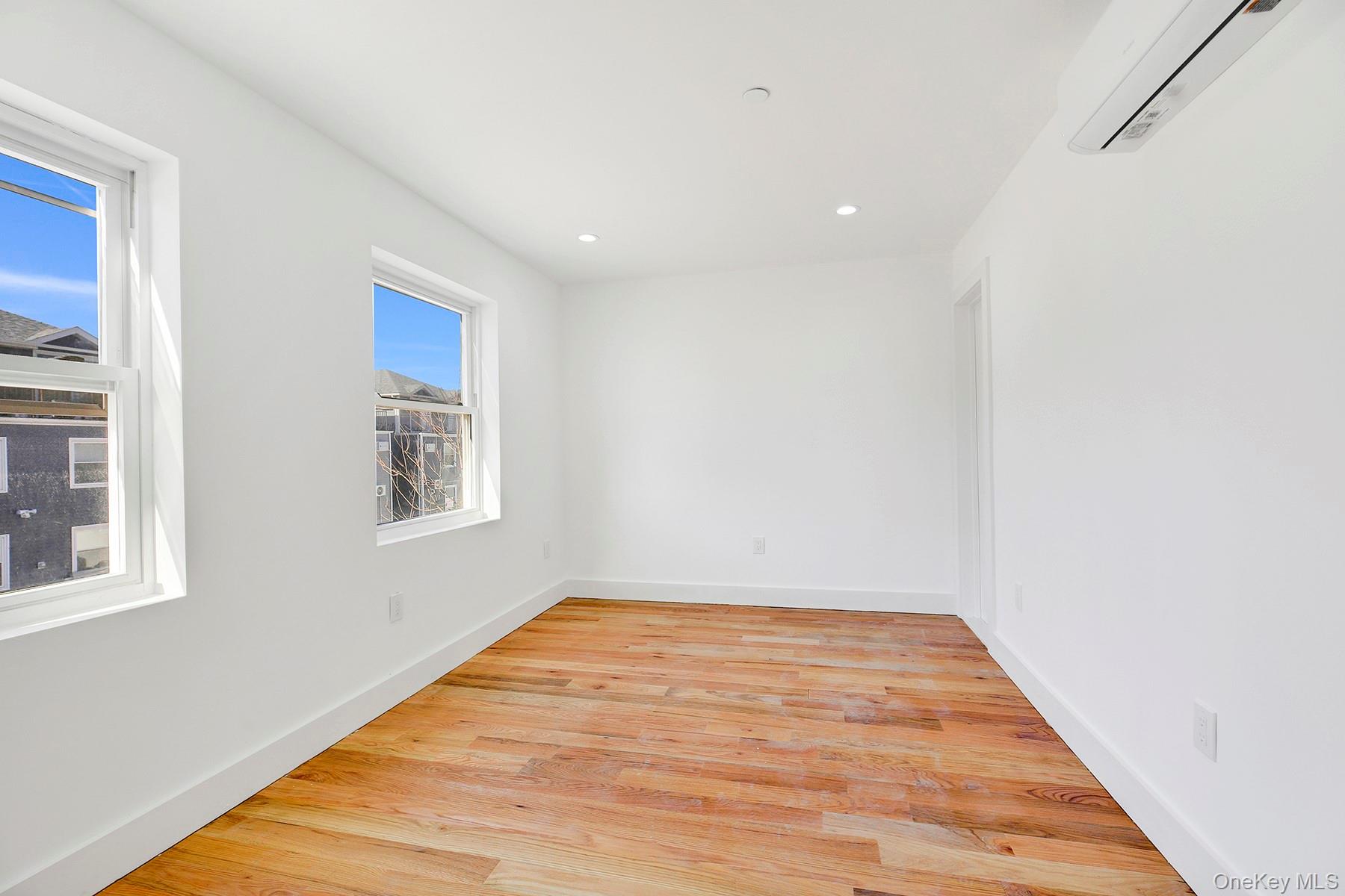 #6 photo, 163 Beach 25, クイーンズ区 Far Rockaway , NY 11691