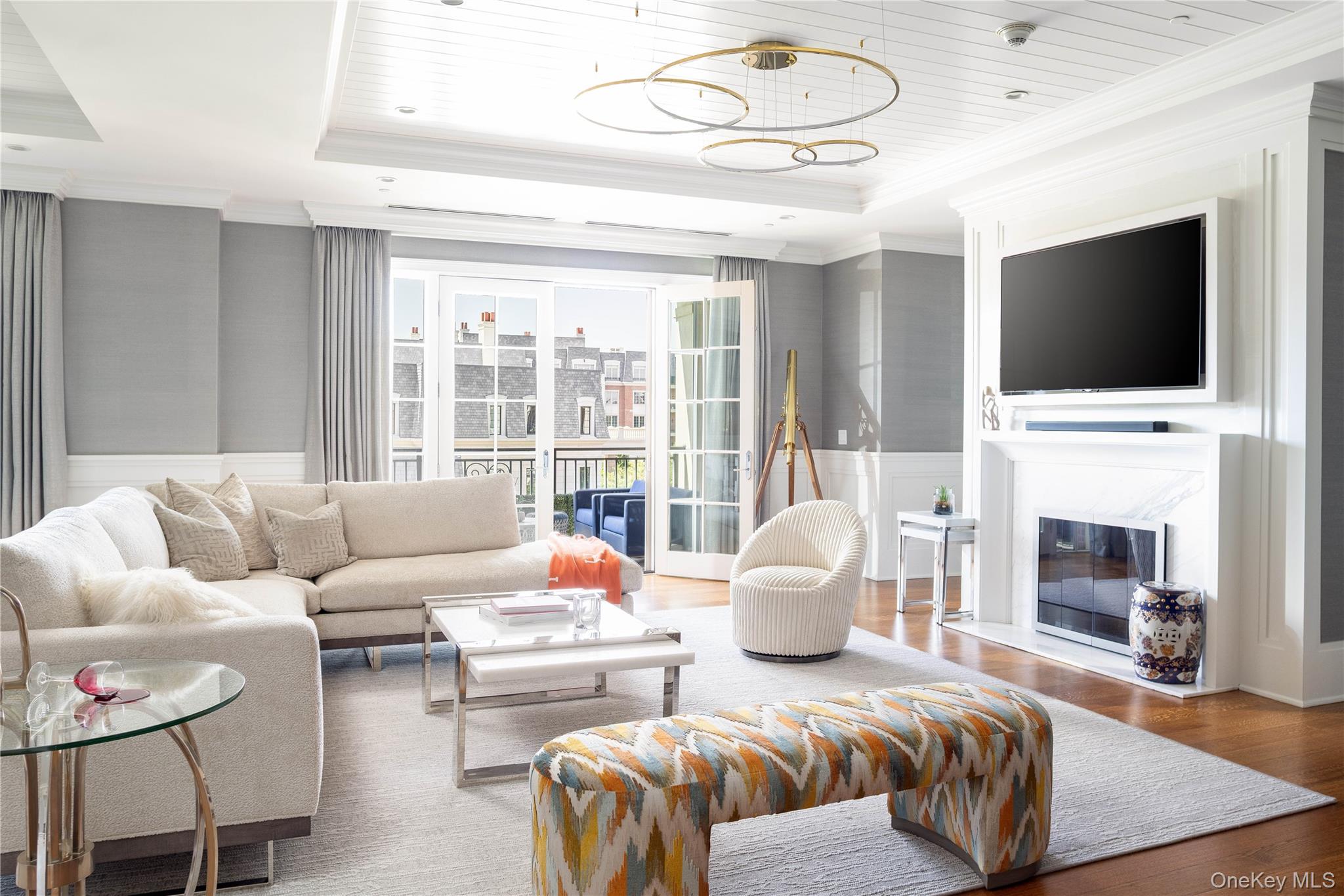 #2 photo, 2000 Royal Court, ナッソー郡 North Hills , NY 11040