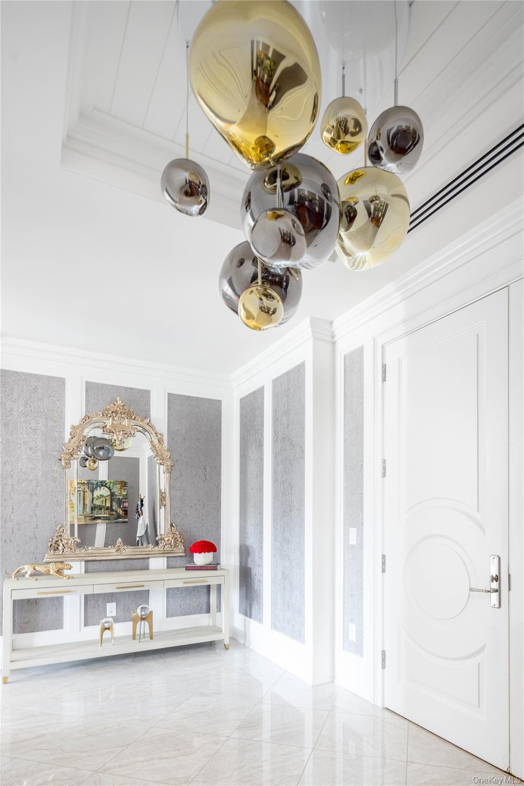 #7 photo, 2000 Royal Court, ナッソー郡 North Hills , NY 11040