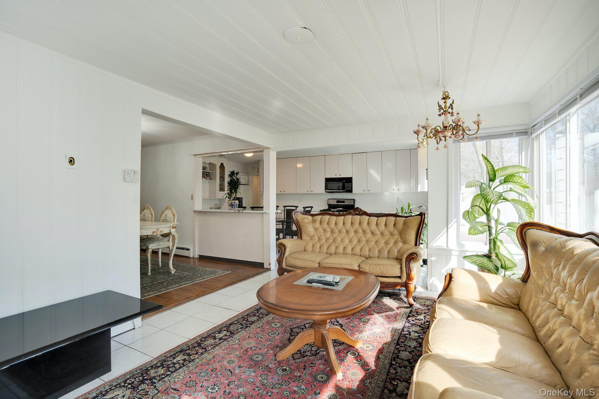 #13 photo, 69A Warwick Road, ナッソー郡 Great Neck , NY 11023