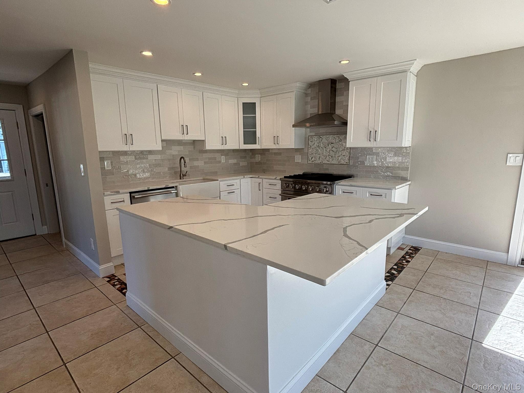 #14 photo, 35 Adams Avenue, ナッソー郡 Bayville , NY 11709