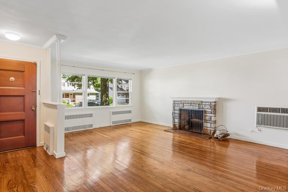 #4 photo, 140 Hayes Street, ナッソー郡 Garden City , NY 11530