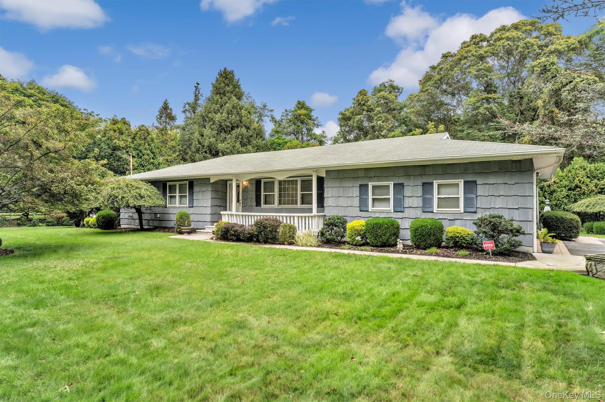 #1 photo, 9 Old Barto Road, سوفولك Brookhaven , NY 11719