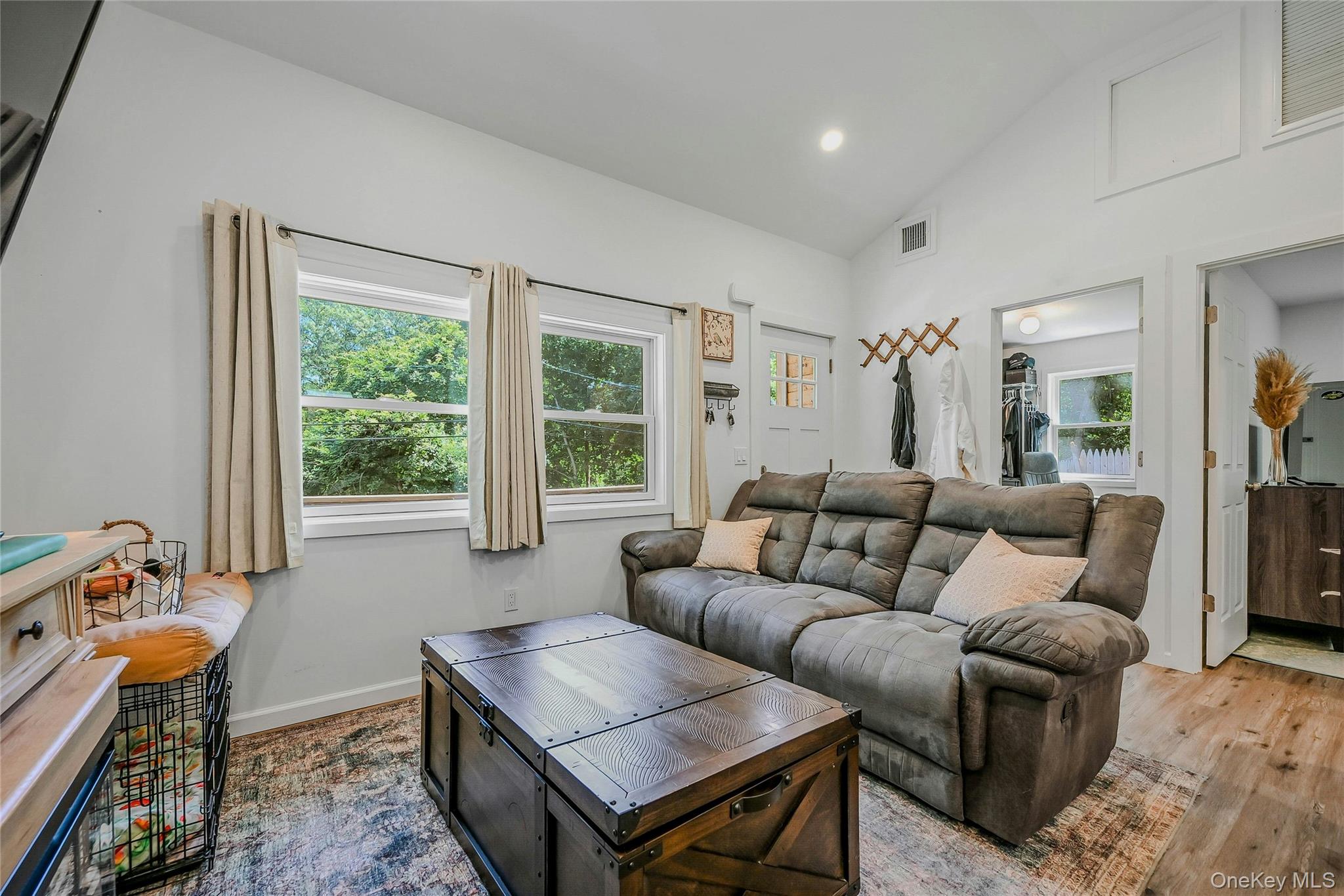 #8 photo, 2 Setauket Trail, サフォーク郡 Ridge , NY 11961