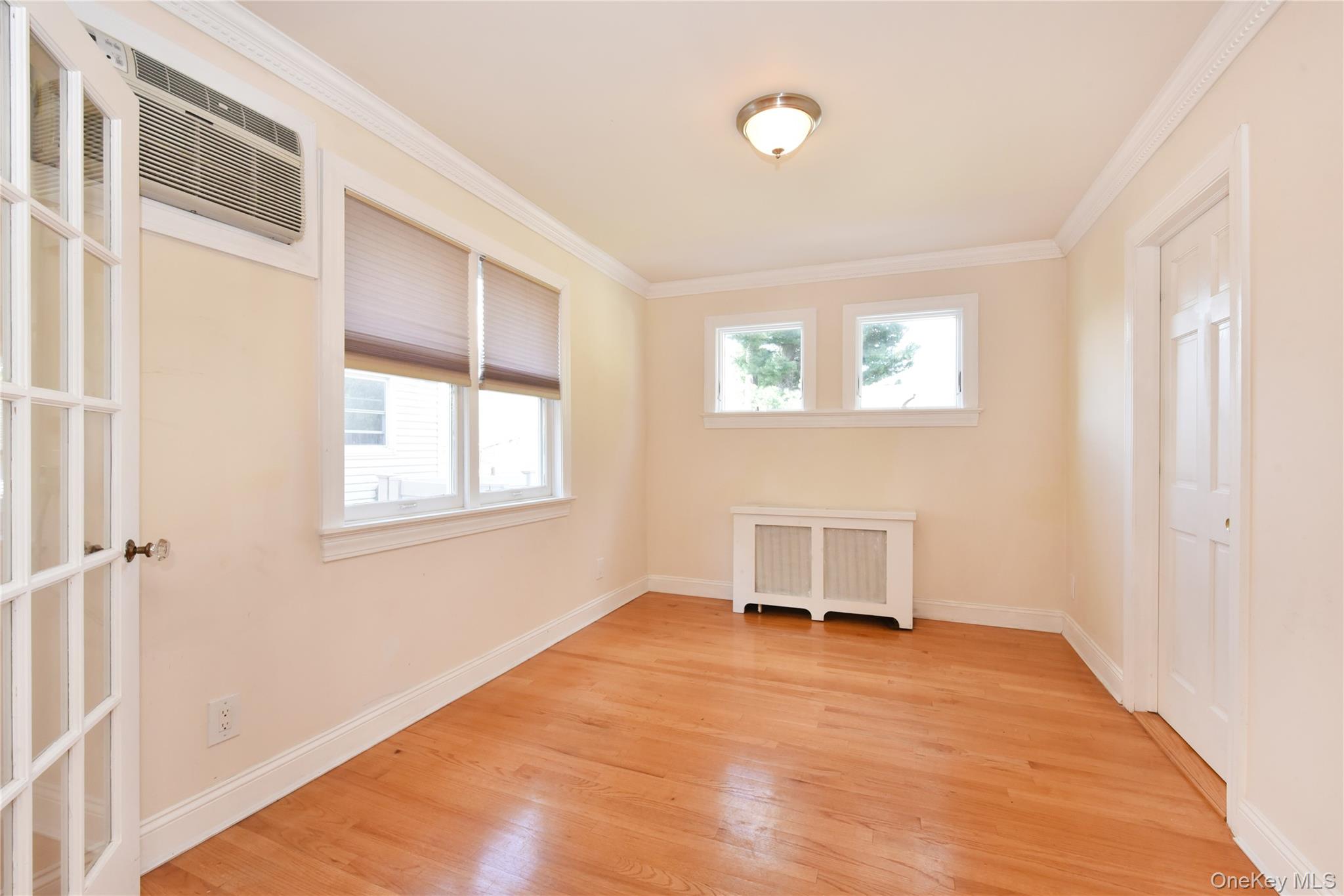 #11 photo, 70 Baldwin Road, ナッソー郡 Hempstead , NY 11550