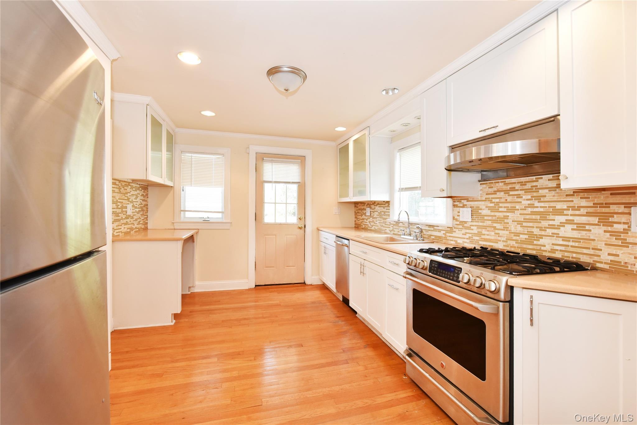 #14 photo, 70 Baldwin Road, ナッソー郡 Hempstead , NY 11550