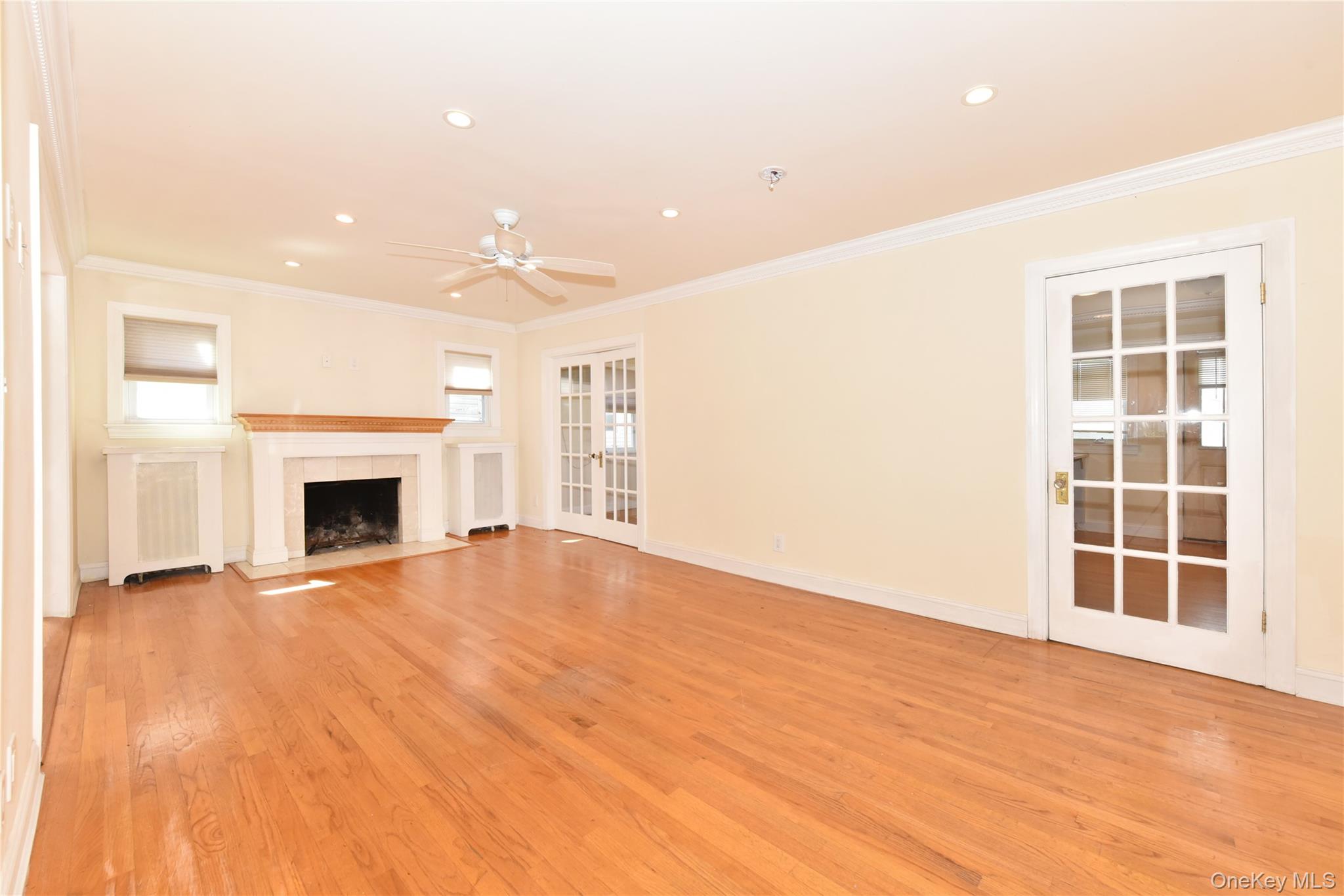 #4 photo, 70 Baldwin Road, ナッソー郡 Hempstead , NY 11550