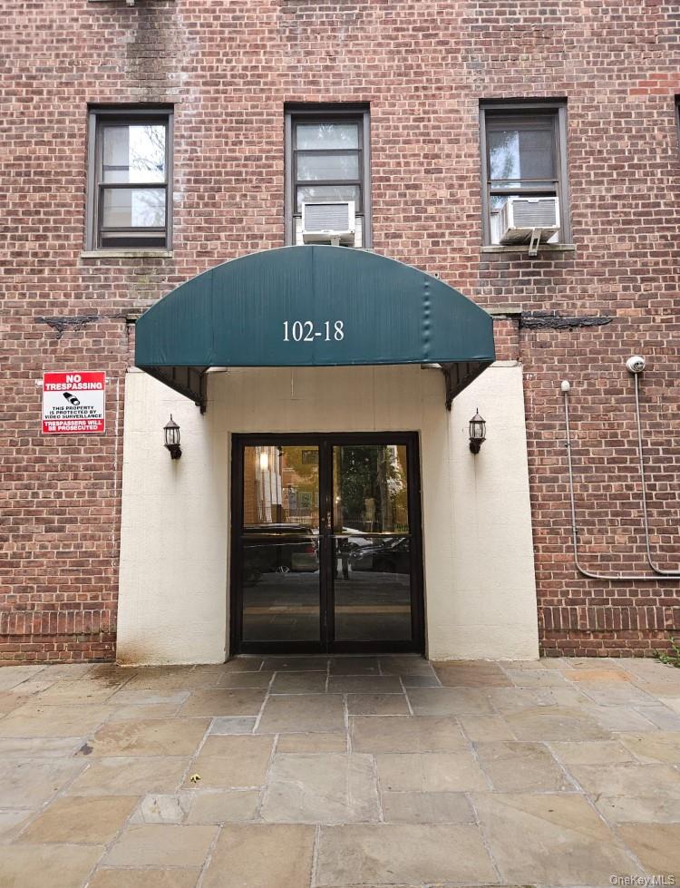 #2 photo, 102-18 64 Avenue, クイーンズ区 Forest Hills , NY 11375