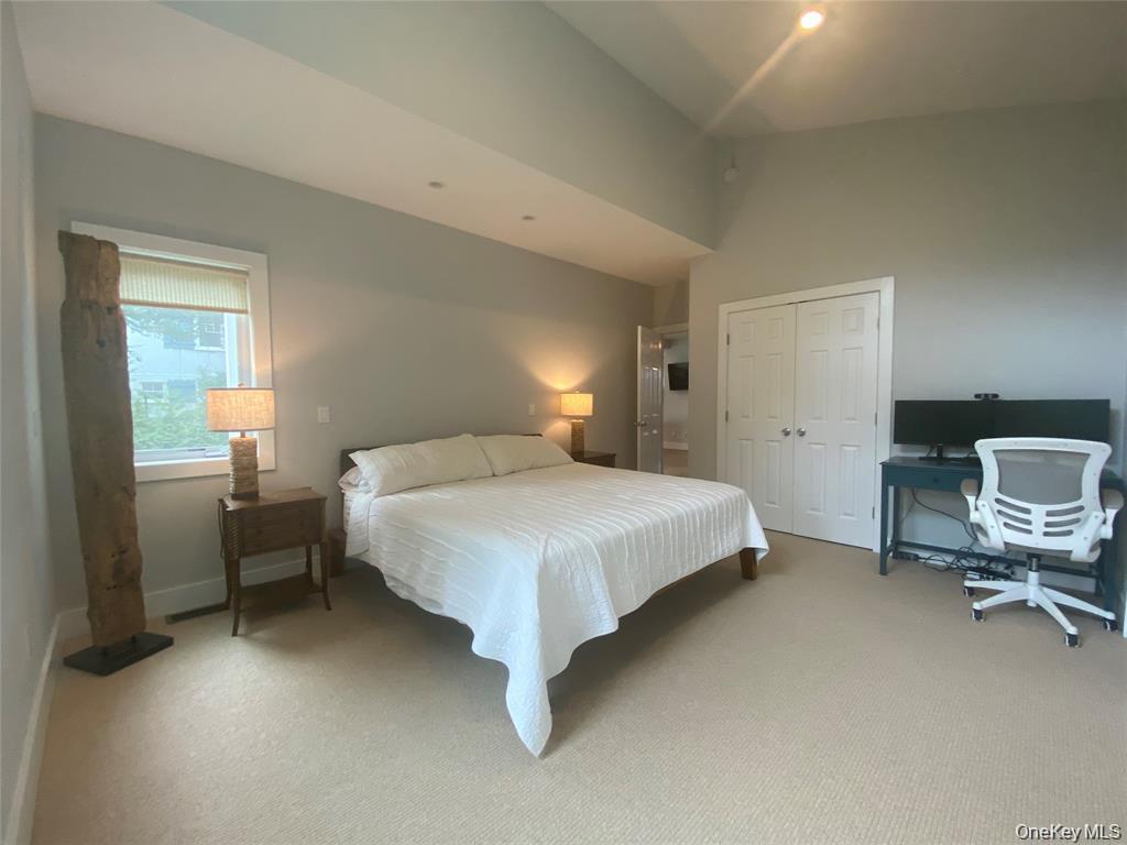 #17 photo, 19 W End Avenue, サフォーク郡 East Quogue , NY 11942