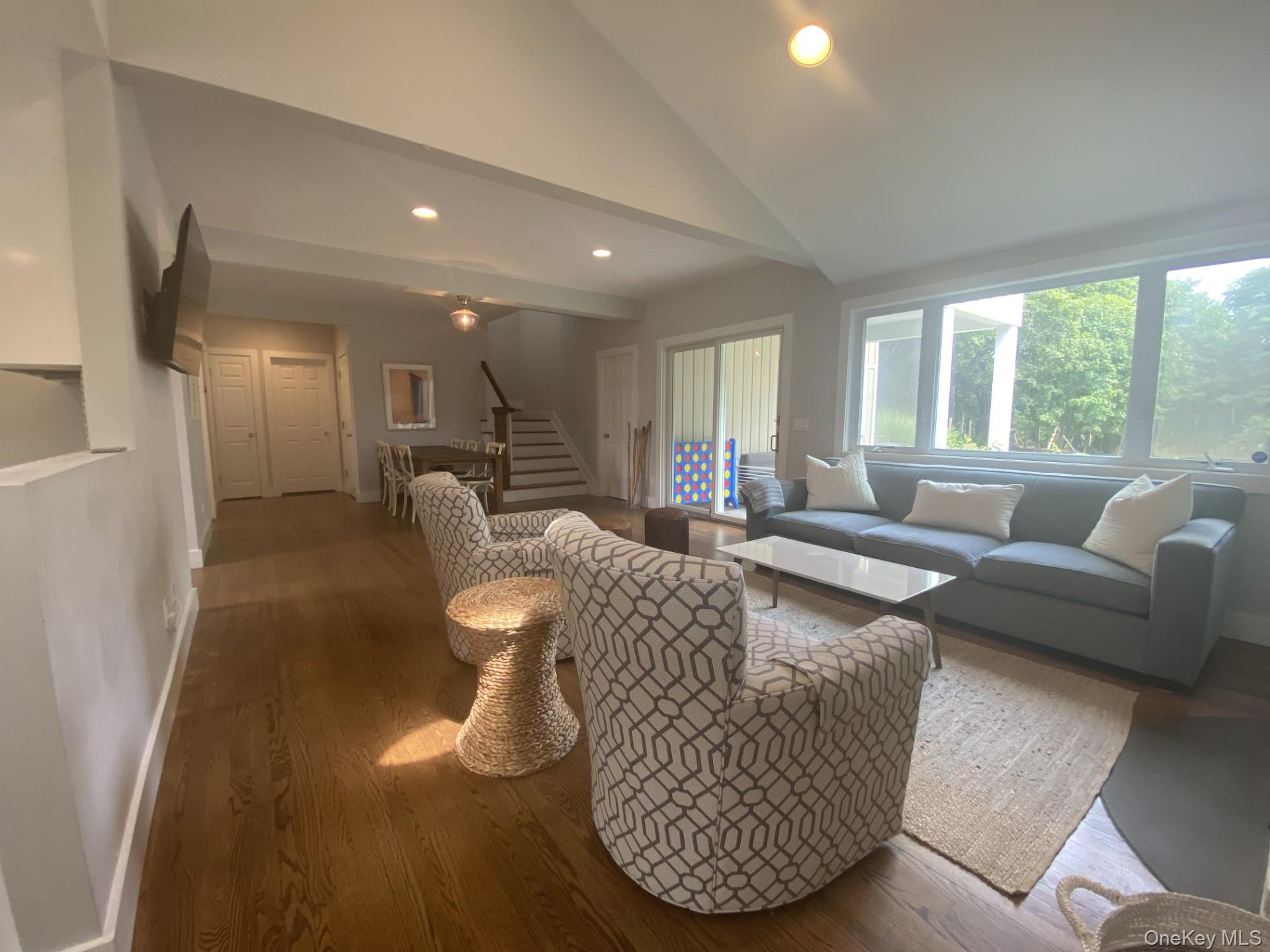 #5 photo, 19 W End Avenue, サフォーク郡 East Quogue , NY 11942