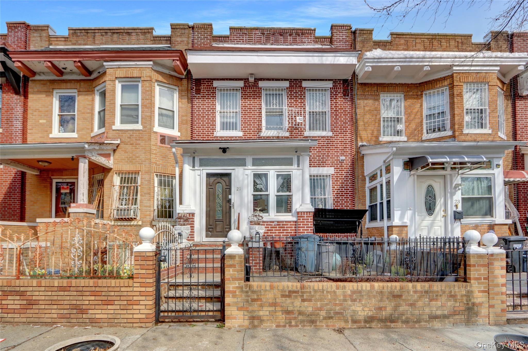 #2 photo, 21 Adler Place, ブルックリン区 Brooklyn , NY 11208