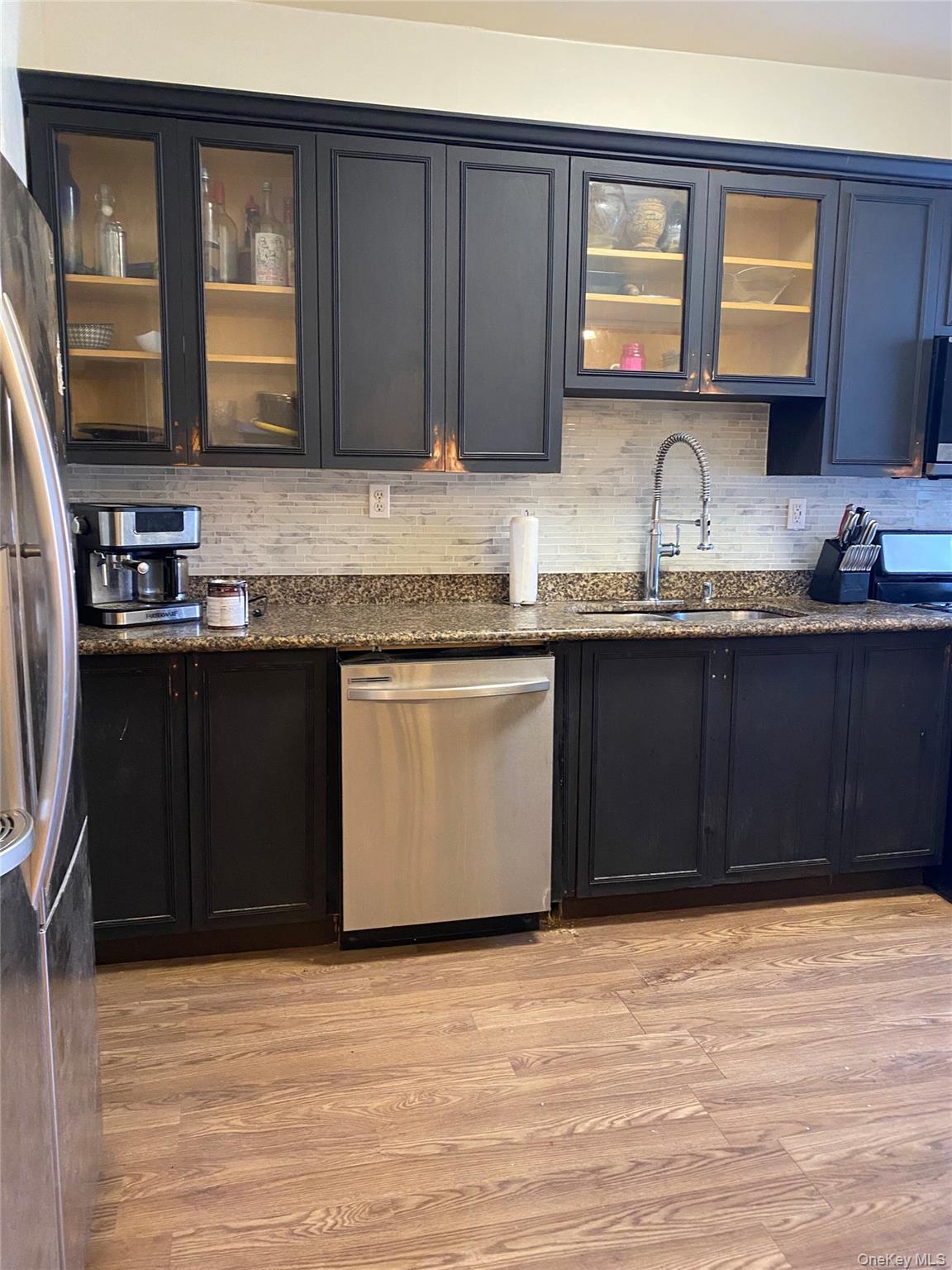 #8 photo, 21 Adler Place, ブルックリン区 Brooklyn , NY 11208