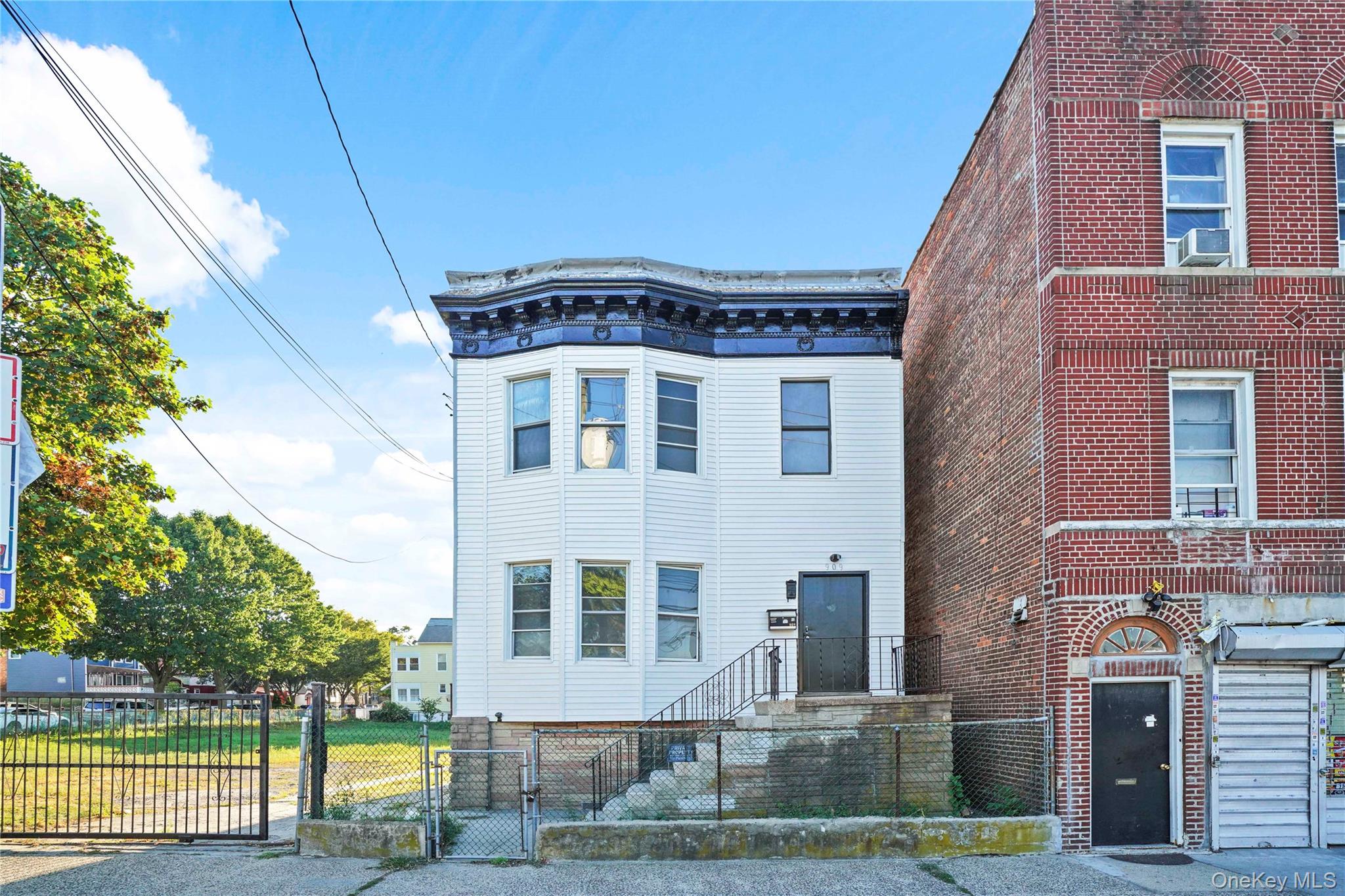 #1 photo, 909 Castle Hill Avenue, Bronx , NY 10473