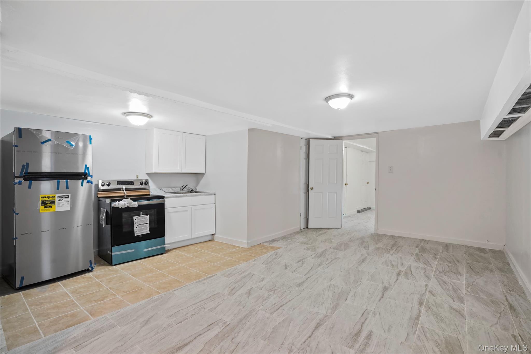 #18 photo, 909 Castle Hill Avenue, Bronx , NY 10473