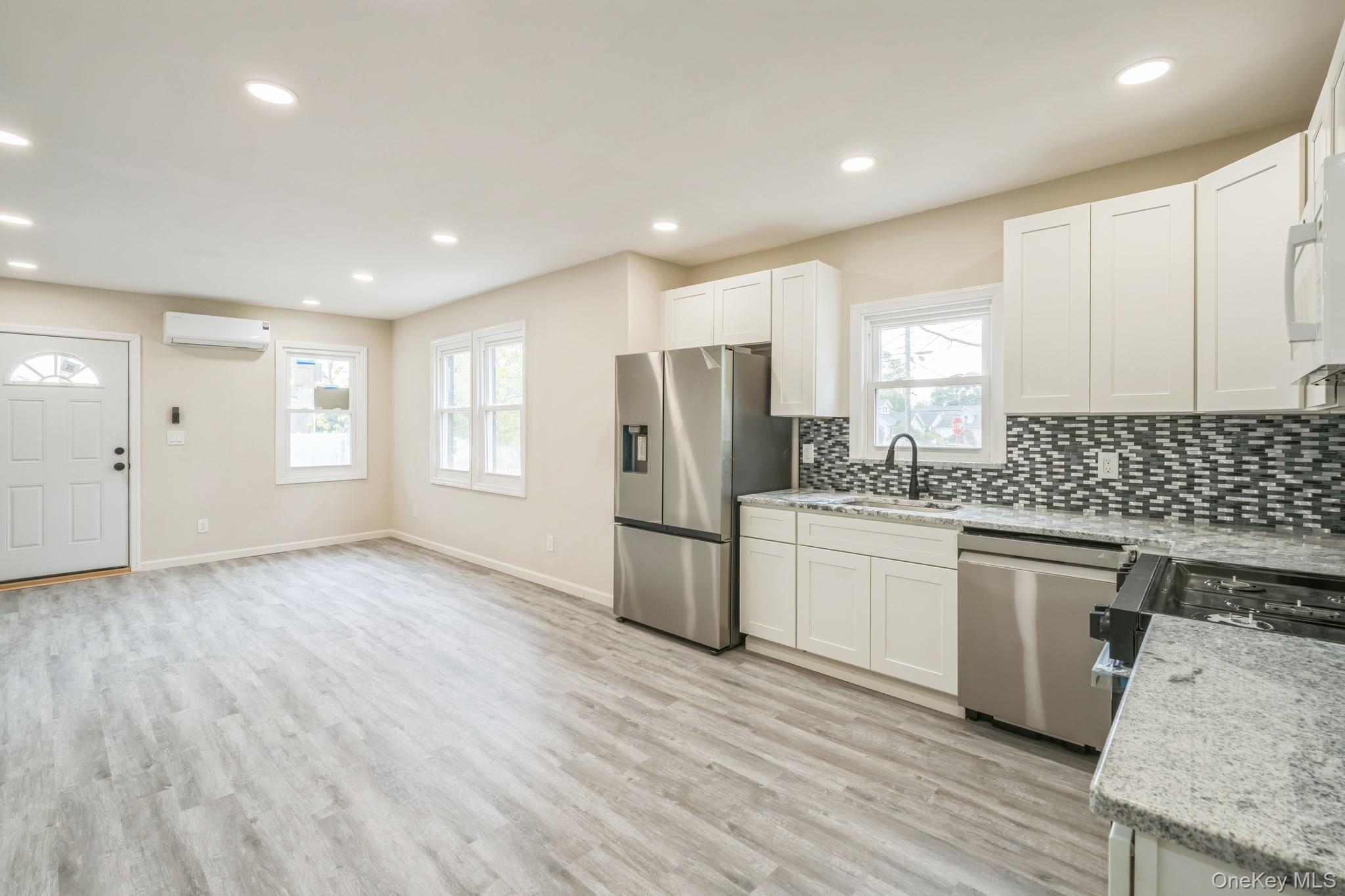 #9 photo, 64 Highland Avenue, サフォーク郡 Patchogue , NY 11772