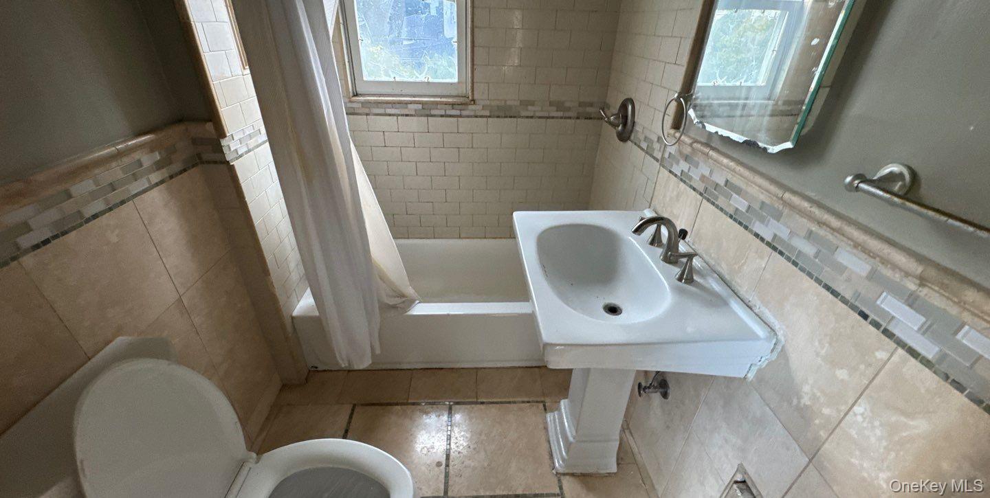 #17 photo, 42 Stratford Road, Scarsdale , NY 10583