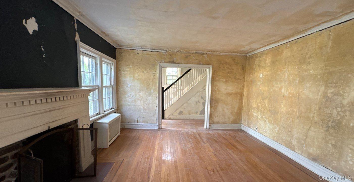 #3 photo, 42 Stratford Road, Scarsdale , NY 10583