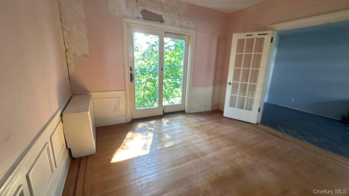 #7 photo, 42 Stratford Road, Scarsdale , NY 10583