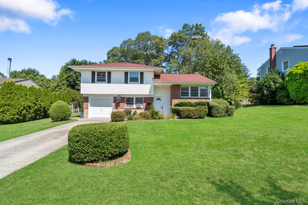 #1 photo, 17 Wyoming Street, サフォーク郡 Commack , NY 11725