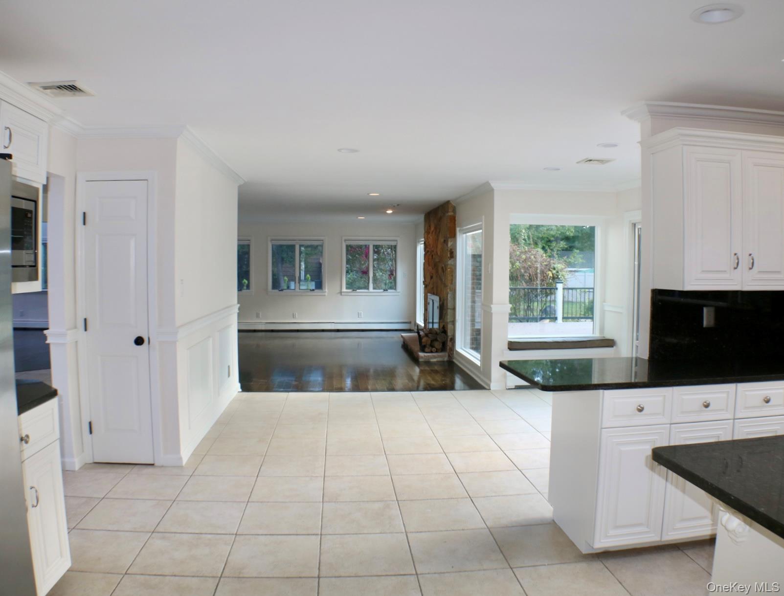 #13 photo, 10 Cedarfield Terrace, サフォーク郡 Saint James , NY 11780