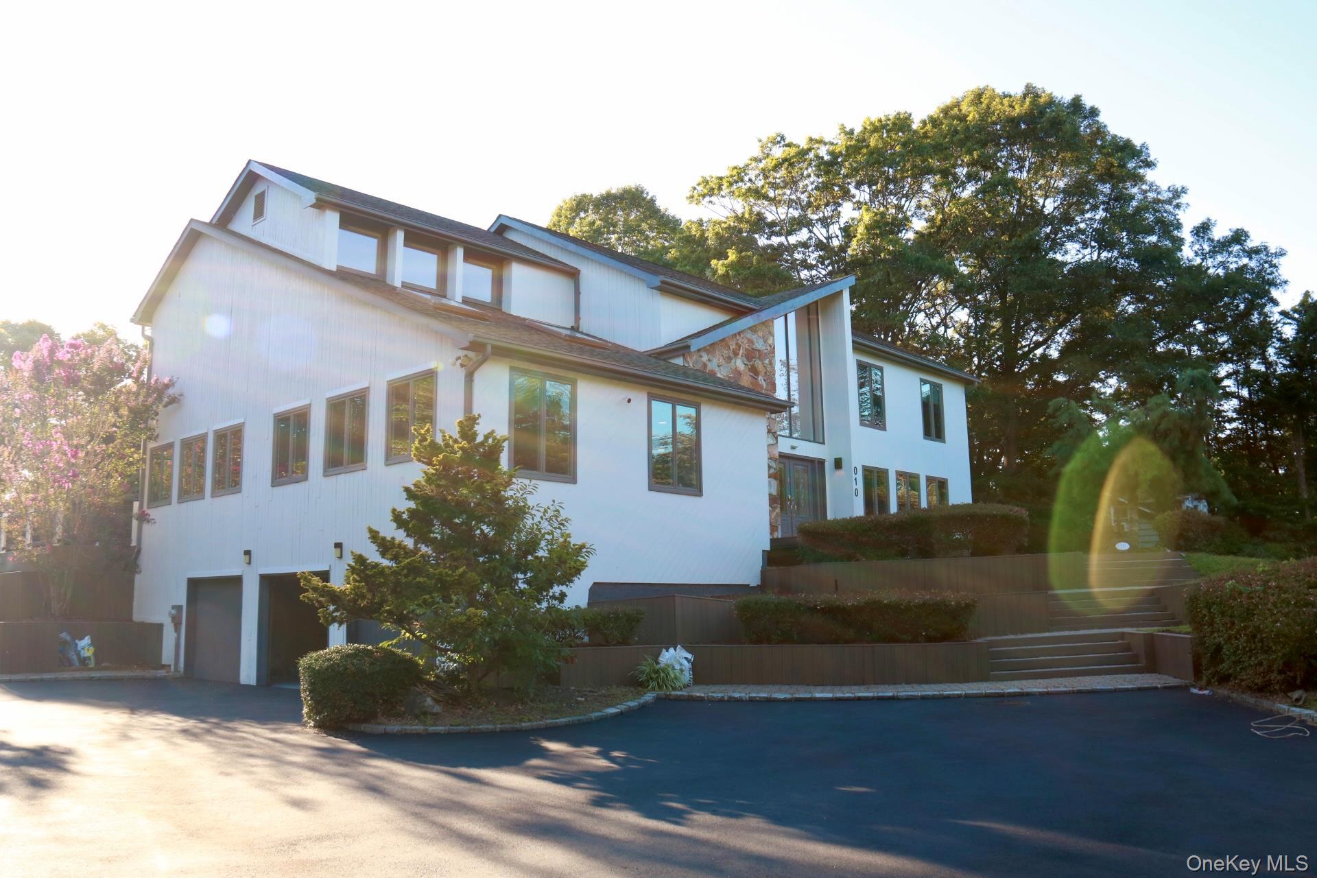 #2 photo, 10 Cedarfield Terrace, サフォーク郡 Saint James , NY 11780