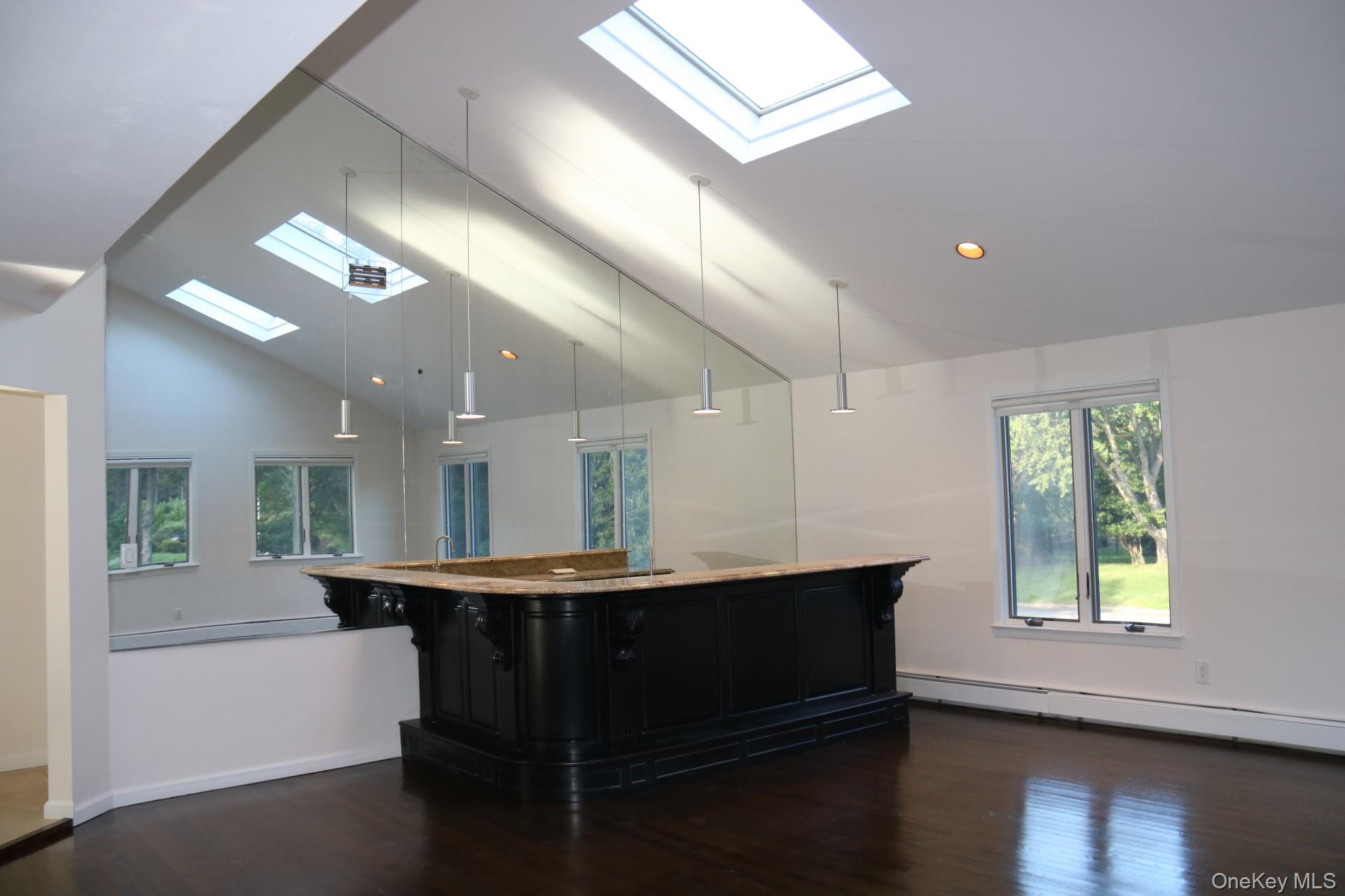 #8 photo, 10 Cedarfield Terrace, サフォーク郡 Saint James , NY 11780