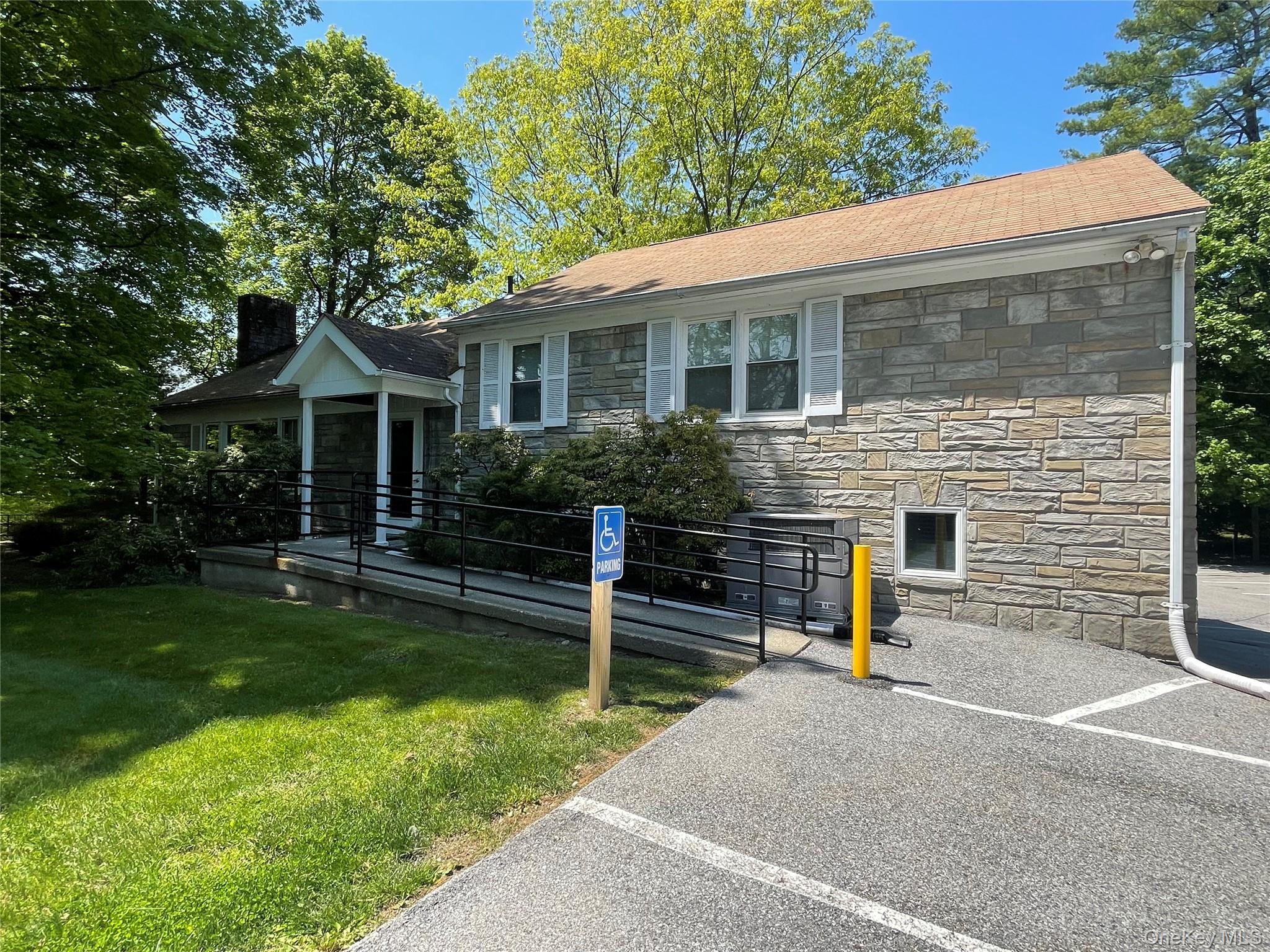 #2 photo, 2038 New Hackensack Road, Poughkeepsie , NY 12603